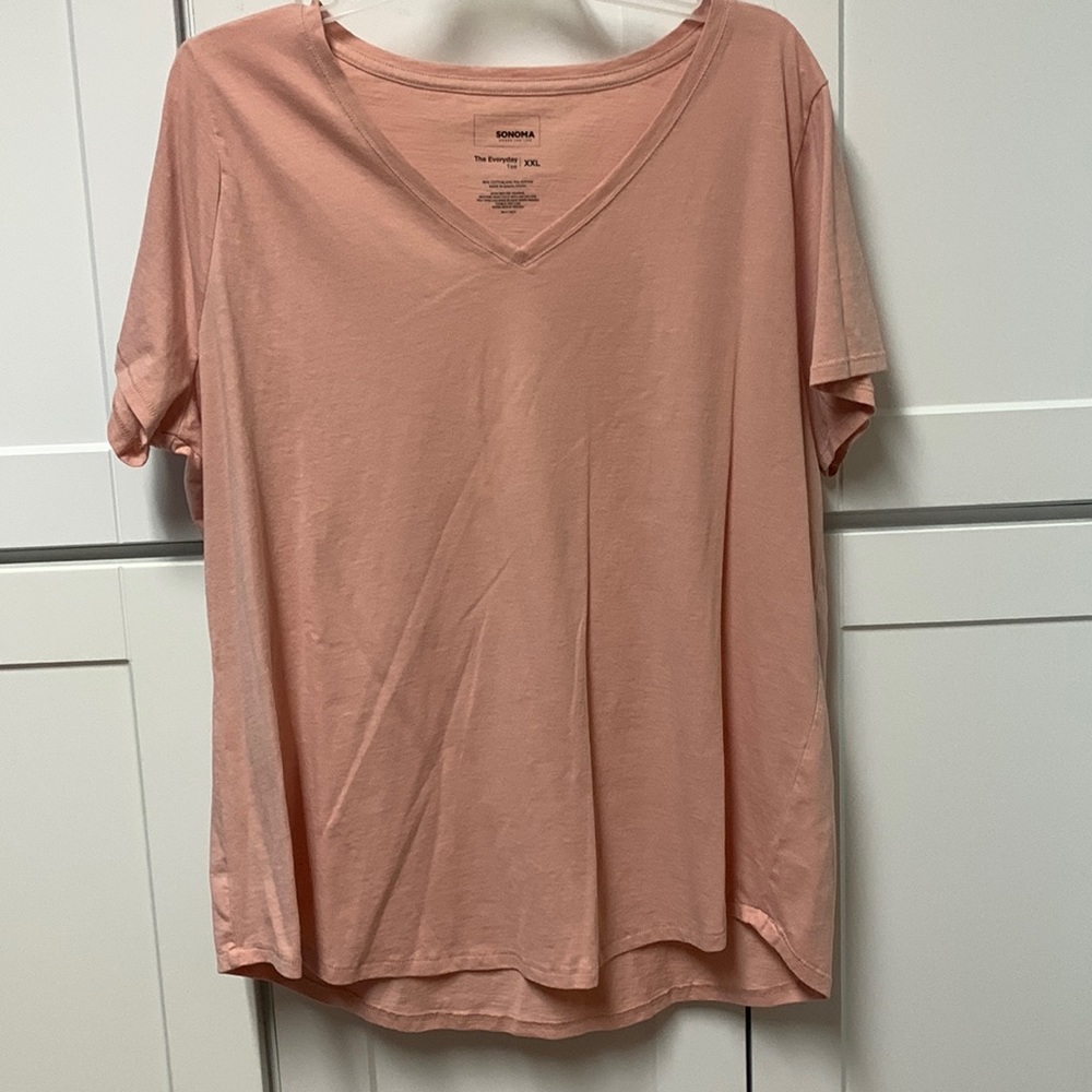 NWOT Sonoma XXL tee. Light peach/pink color. Never worn. Soft cotton. V neck.